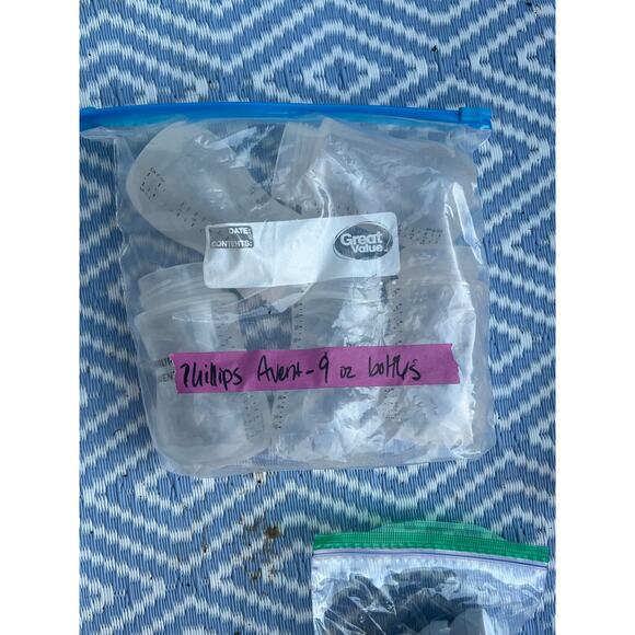 Pumping & Bottle Bundle: Philips, Medela, Spectra! - Picture 8 of 16